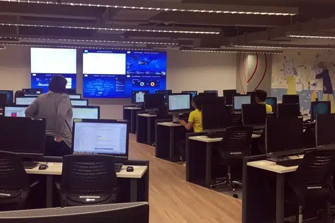 Airlines can now access a Social Media Command Centre as a Service